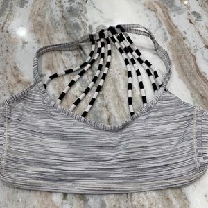 Lululemon free to be bra